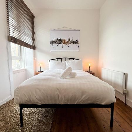דירות אדינבורו Bohemian 1Br Flat In Abbeyhill מראה חיצוני תמונה