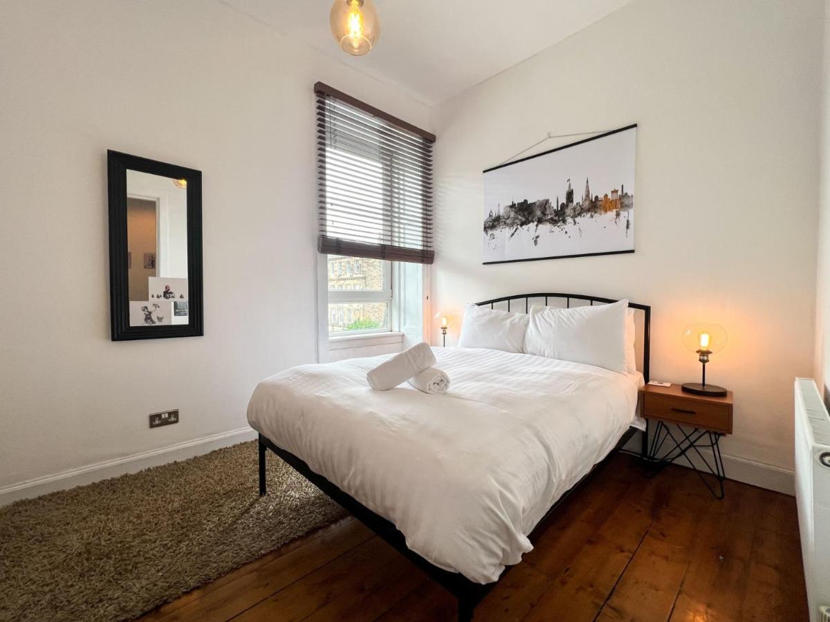 דירות אדינבורו Bohemian 1Br Flat In Abbeyhill מראה חיצוני תמונה