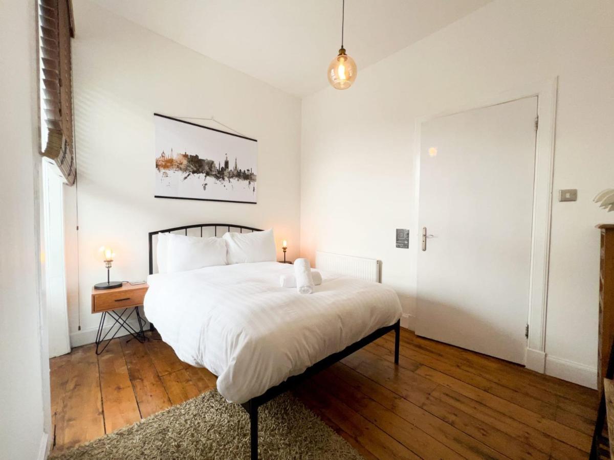 דירות אדינבורו Bohemian 1Br Flat In Abbeyhill מראה חיצוני תמונה