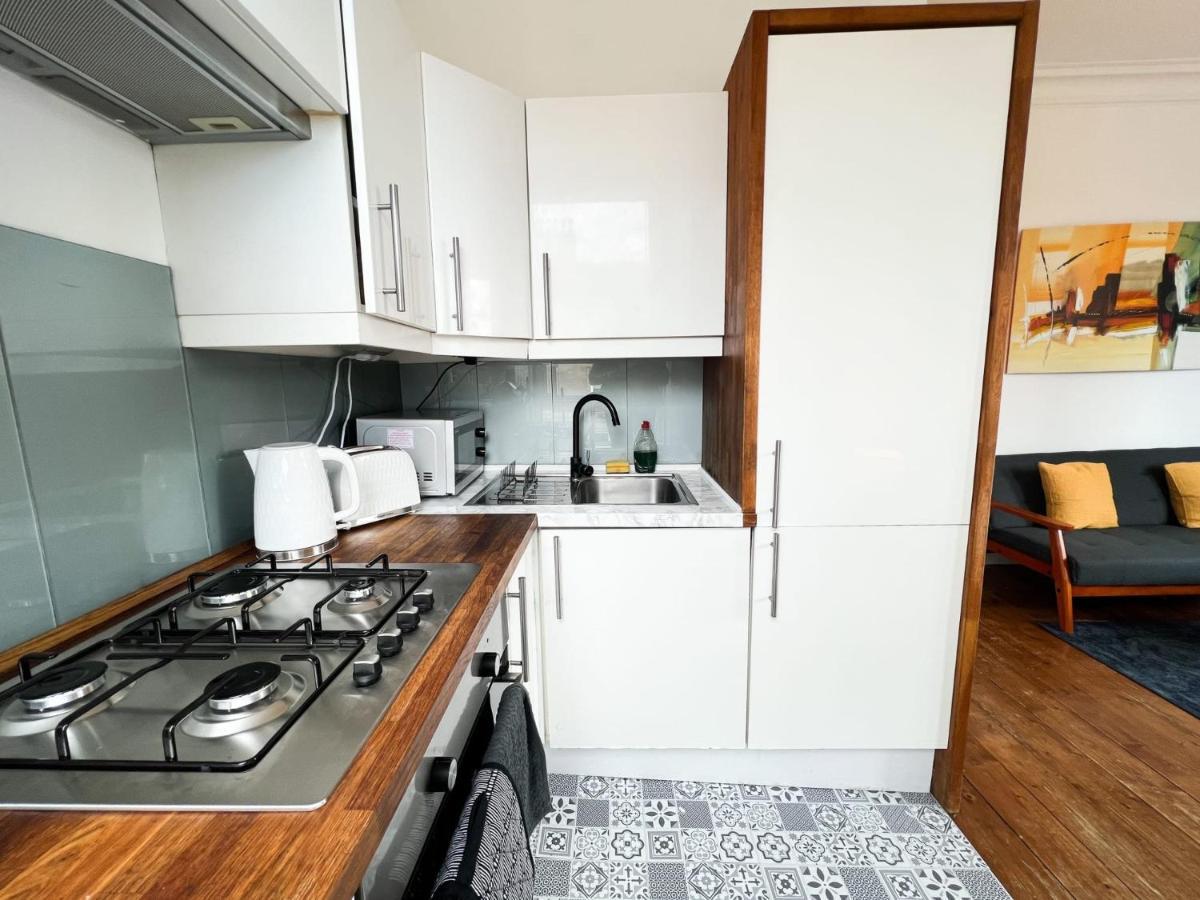 דירות אדינבורו Bohemian 1Br Flat In Abbeyhill מראה חיצוני תמונה